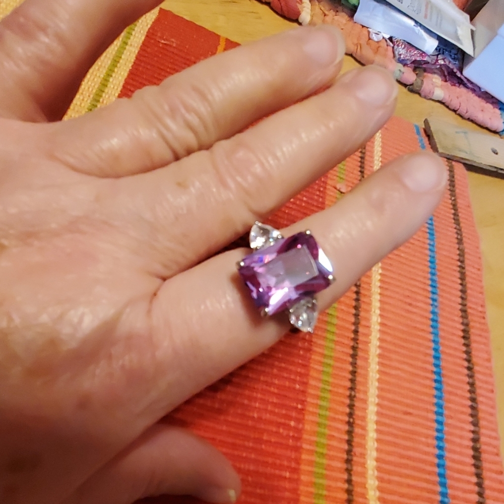 Very pretty Lavender Emerald Cut - Picture 1 of 3